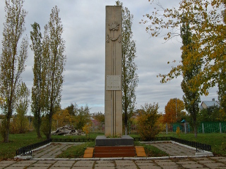 Описание: http://saratovregion.ucoz.ru/saratov/monuments/war/vov_zhasminny.jpg
